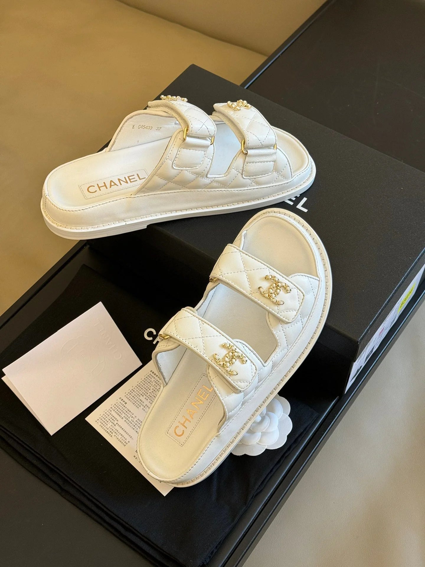 CHANEL SANDAL