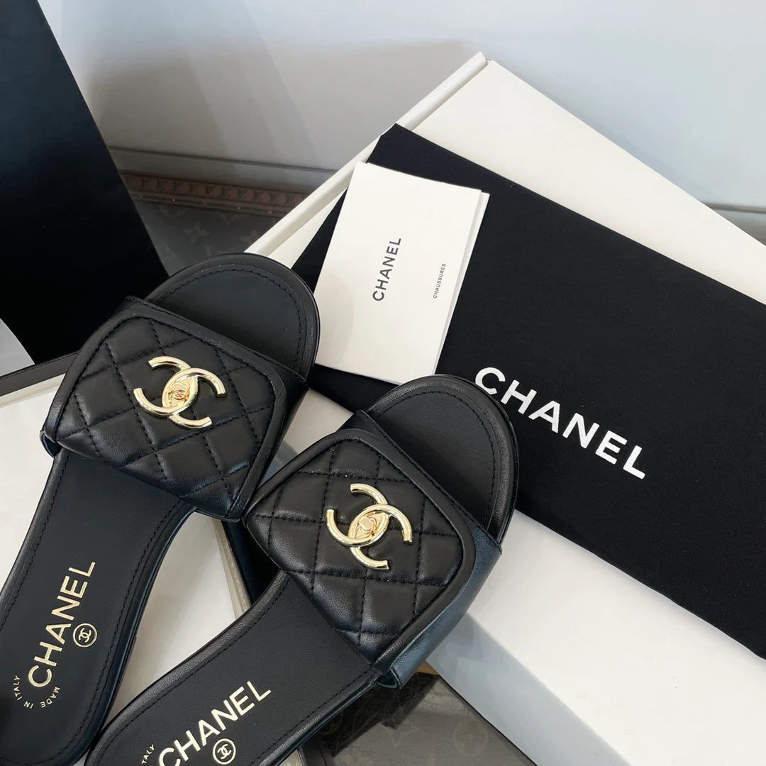 CHANEL SANDAL