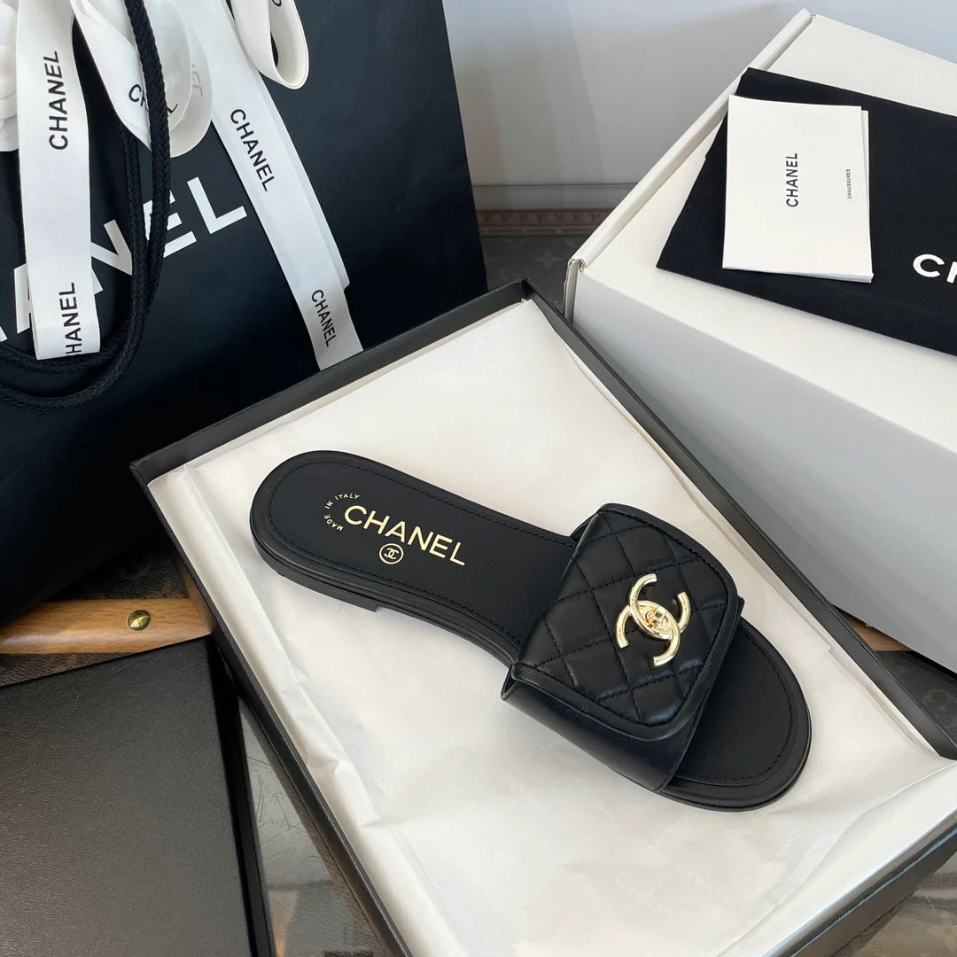 CHANEL SANDAL