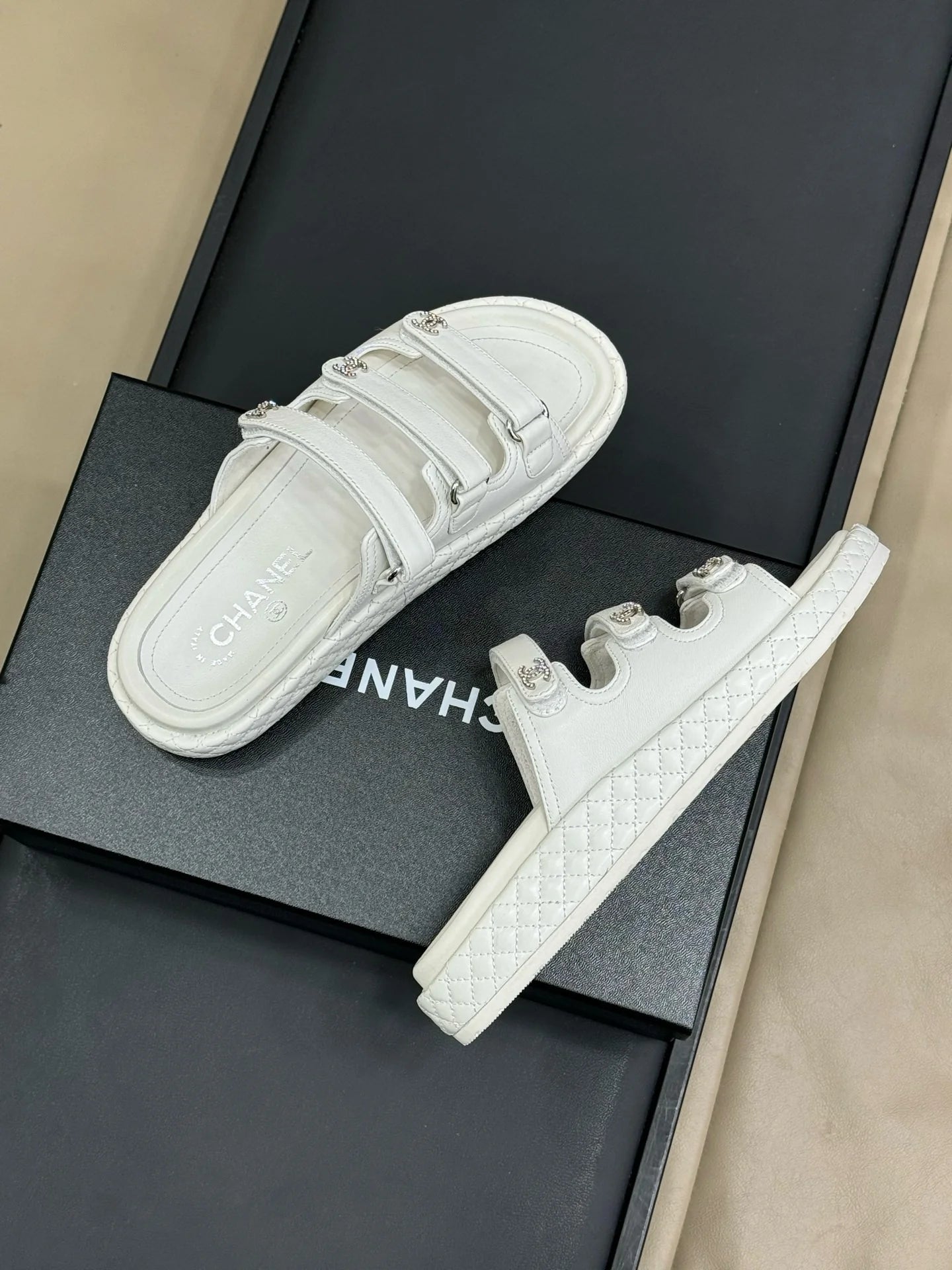 CHANEL SANDAL
