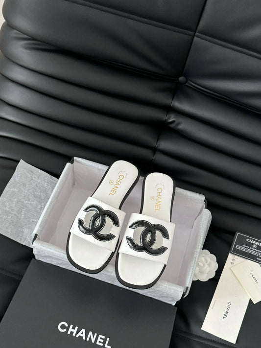 CHANEL SANDAL