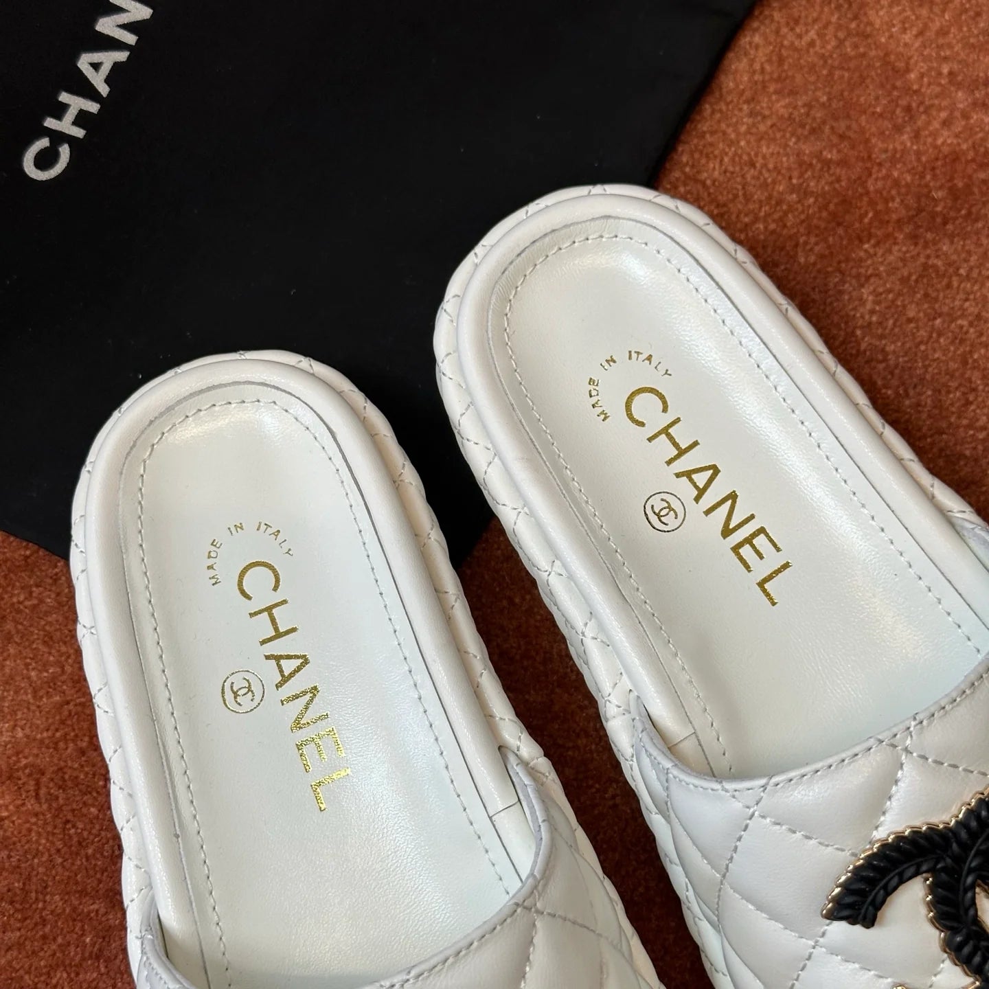 CHANEL SANDAL