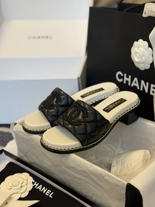 CHANEL SANDAL