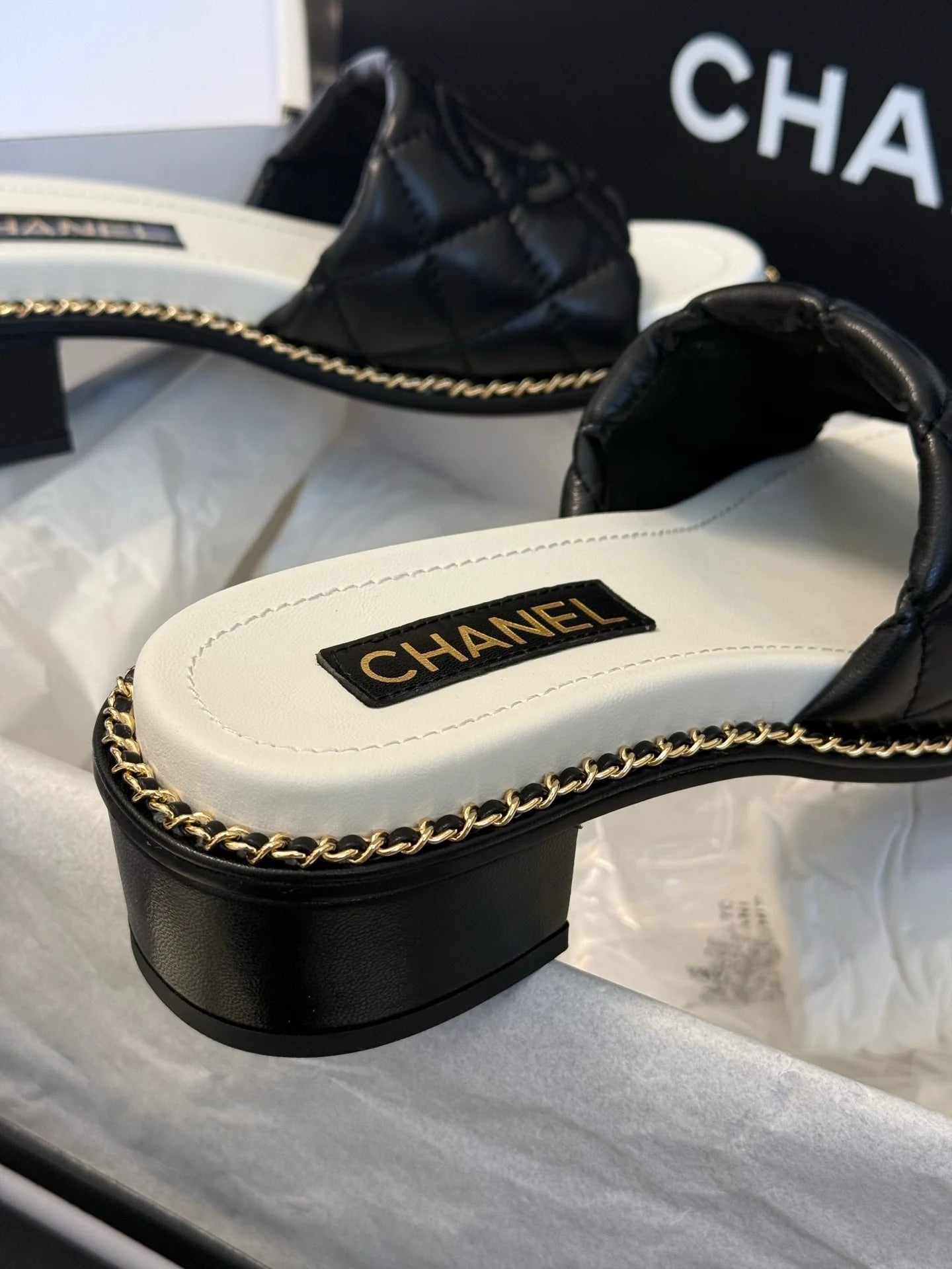 CHANEL SANDAL