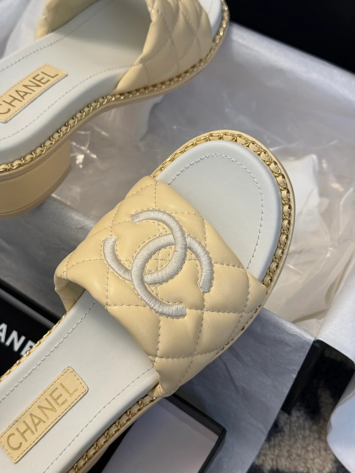 CHANEL SANDAL