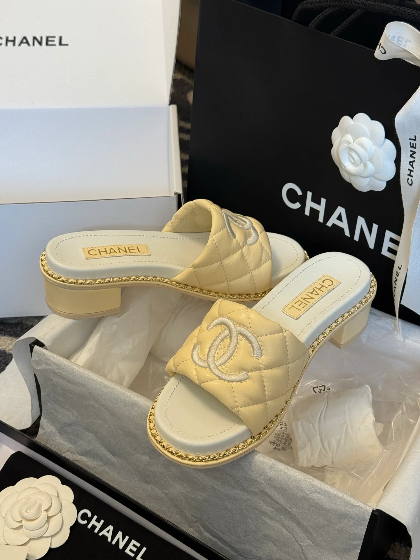 CHANEL SANDAL
