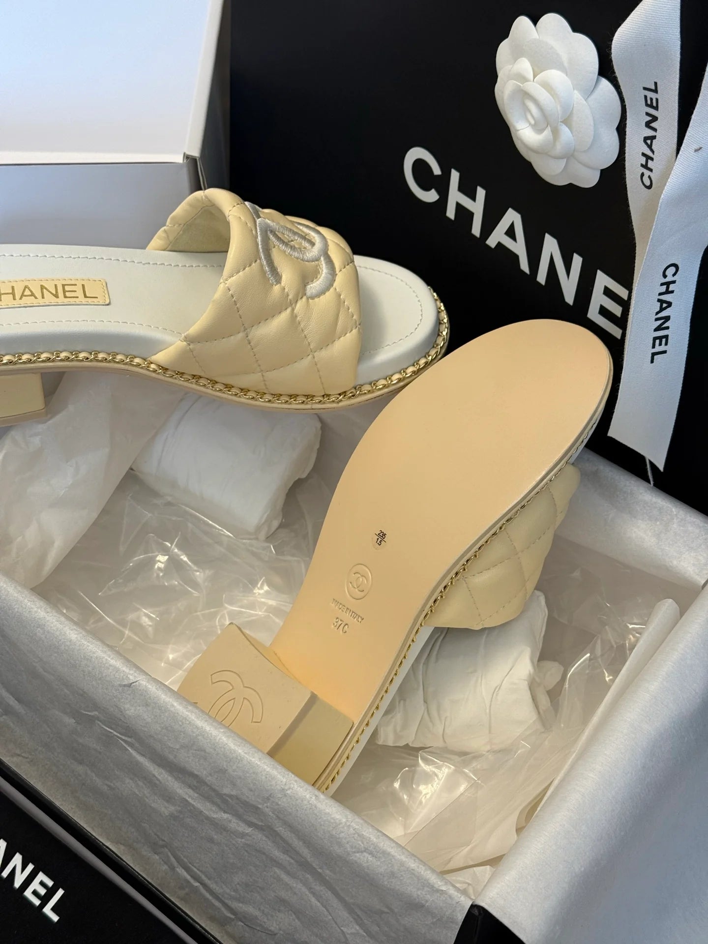 CHANEL SANDAL