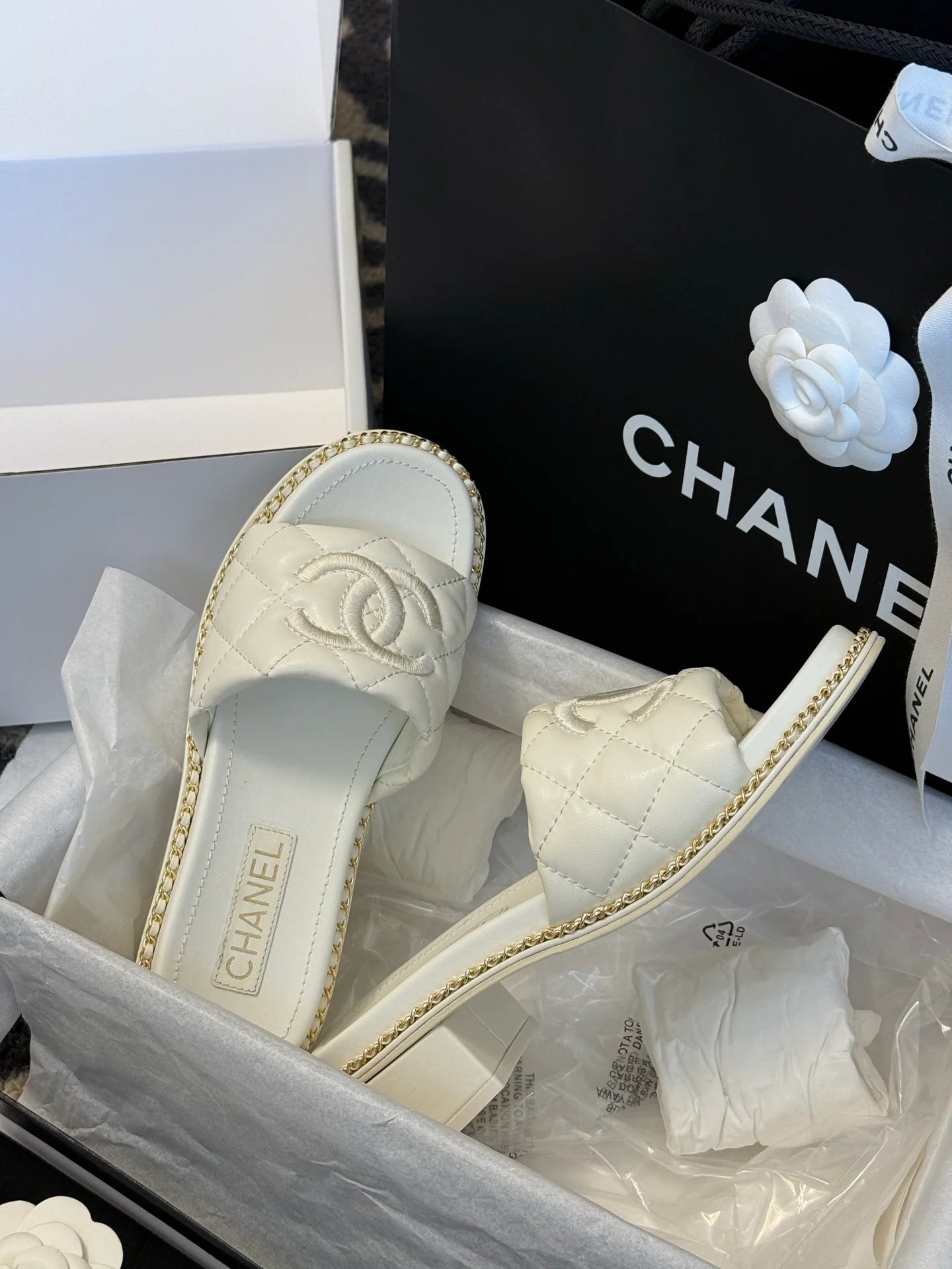 CHANEL SANDAL