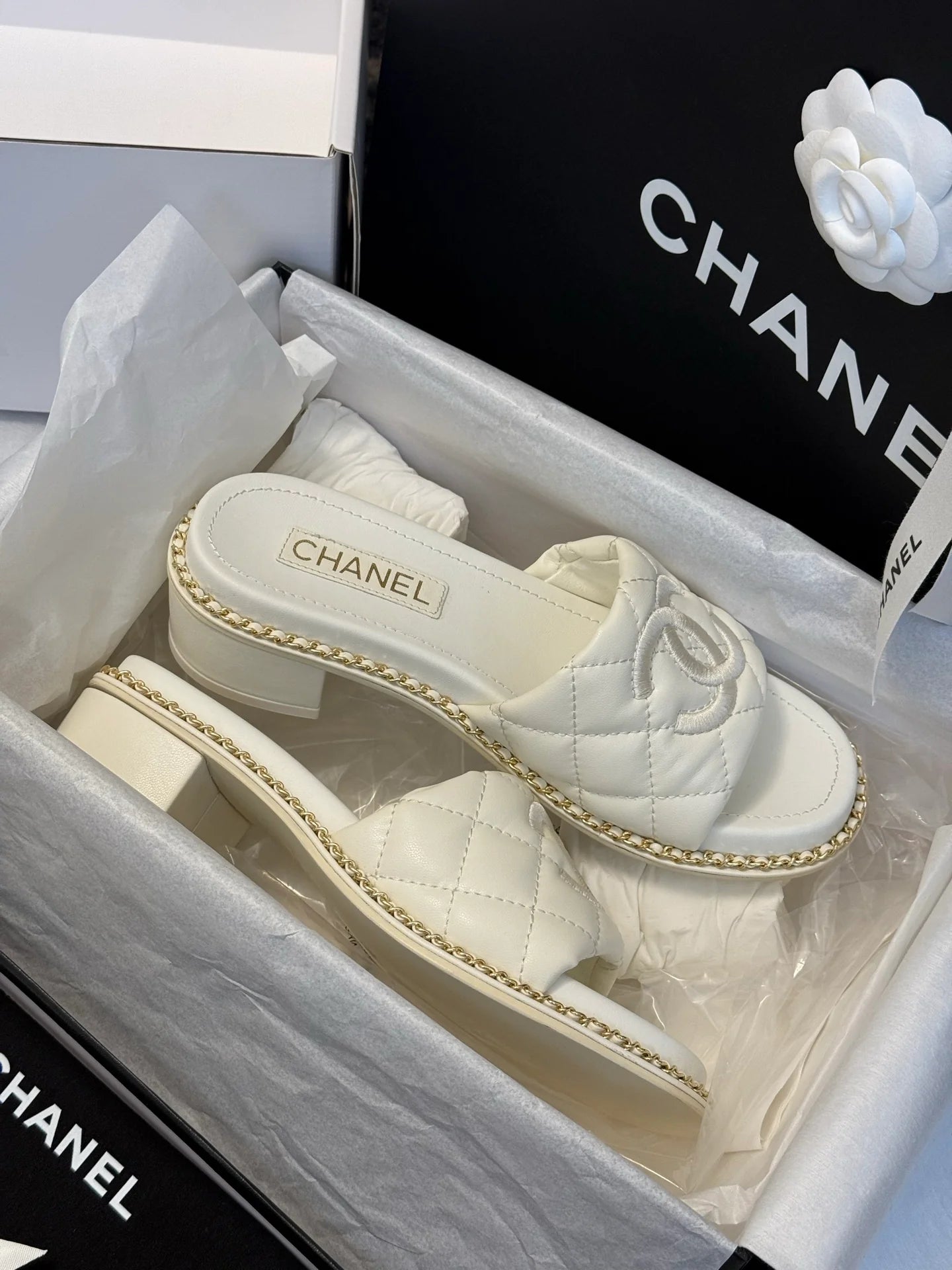 CHANEL SANDAL