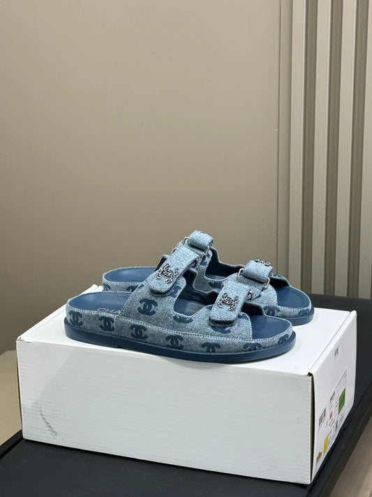 CHANEL SANDAL