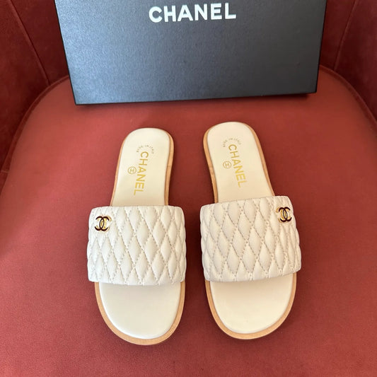 CHANEL SANDAL