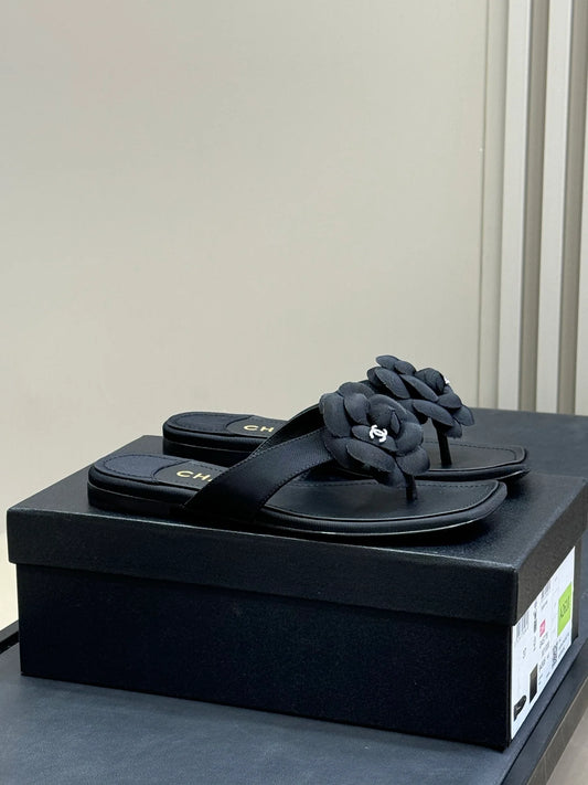 CHANEL SANDAL
