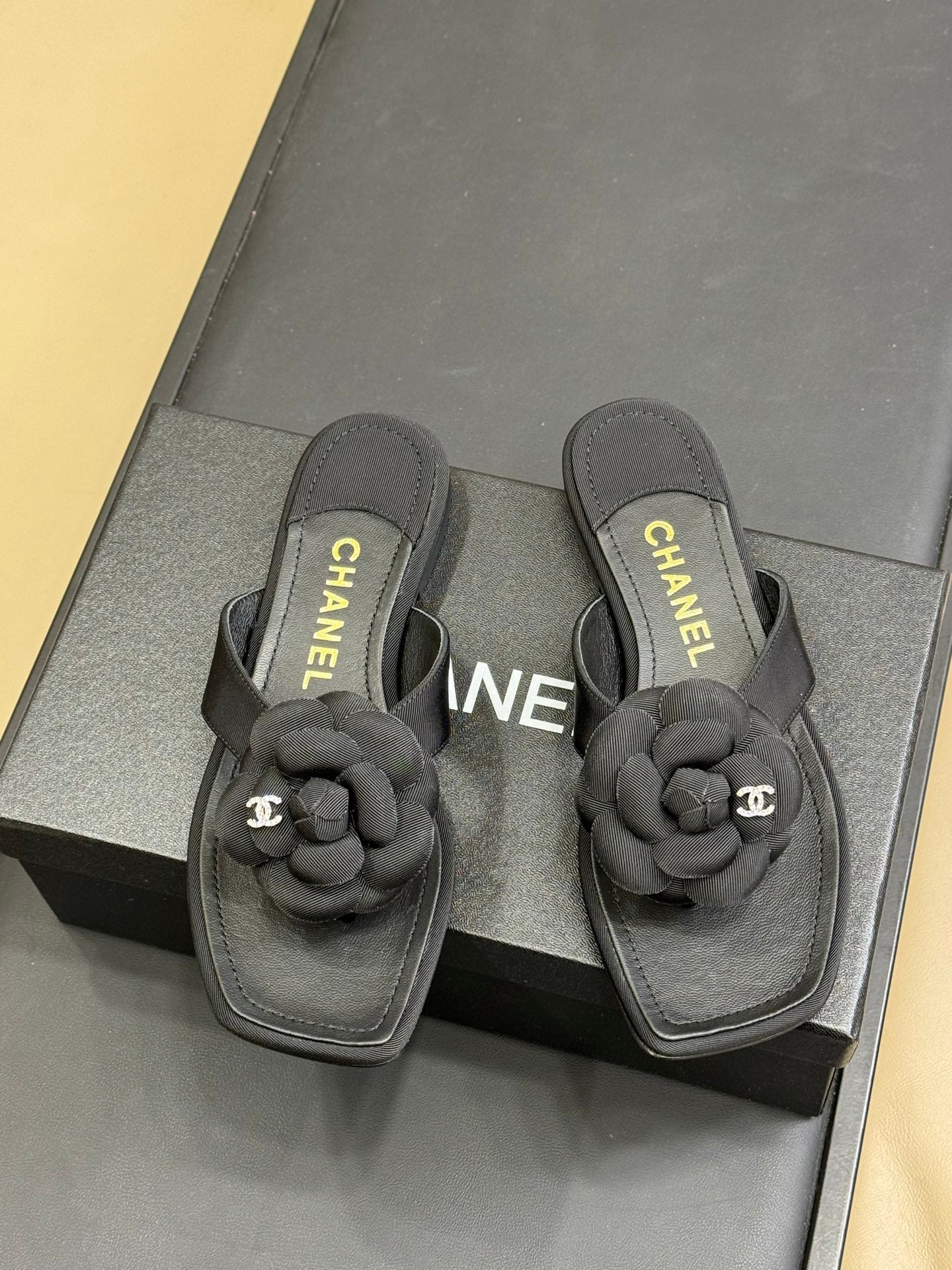 CHANEL SANDAL