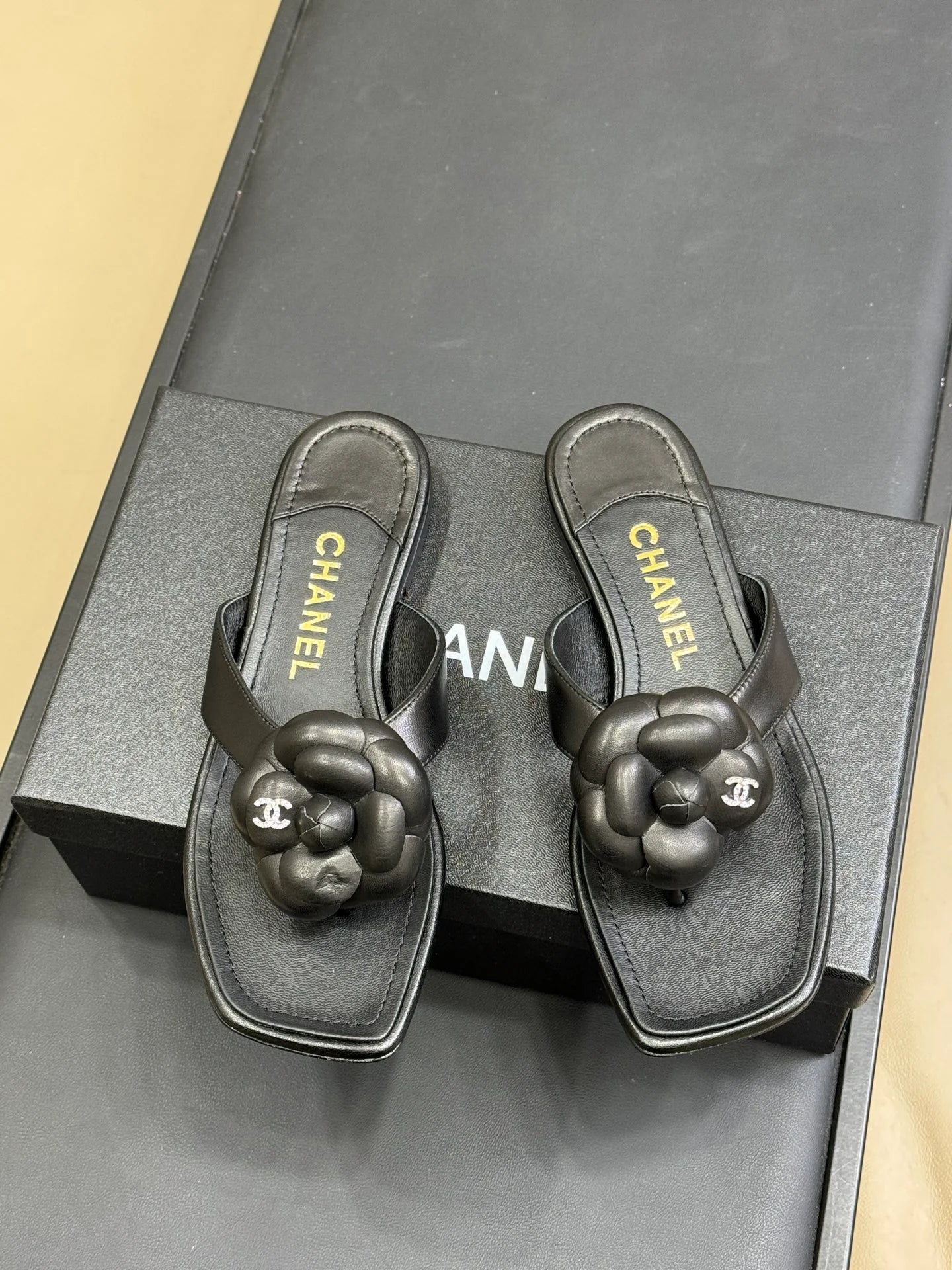CHANEL SANDAL