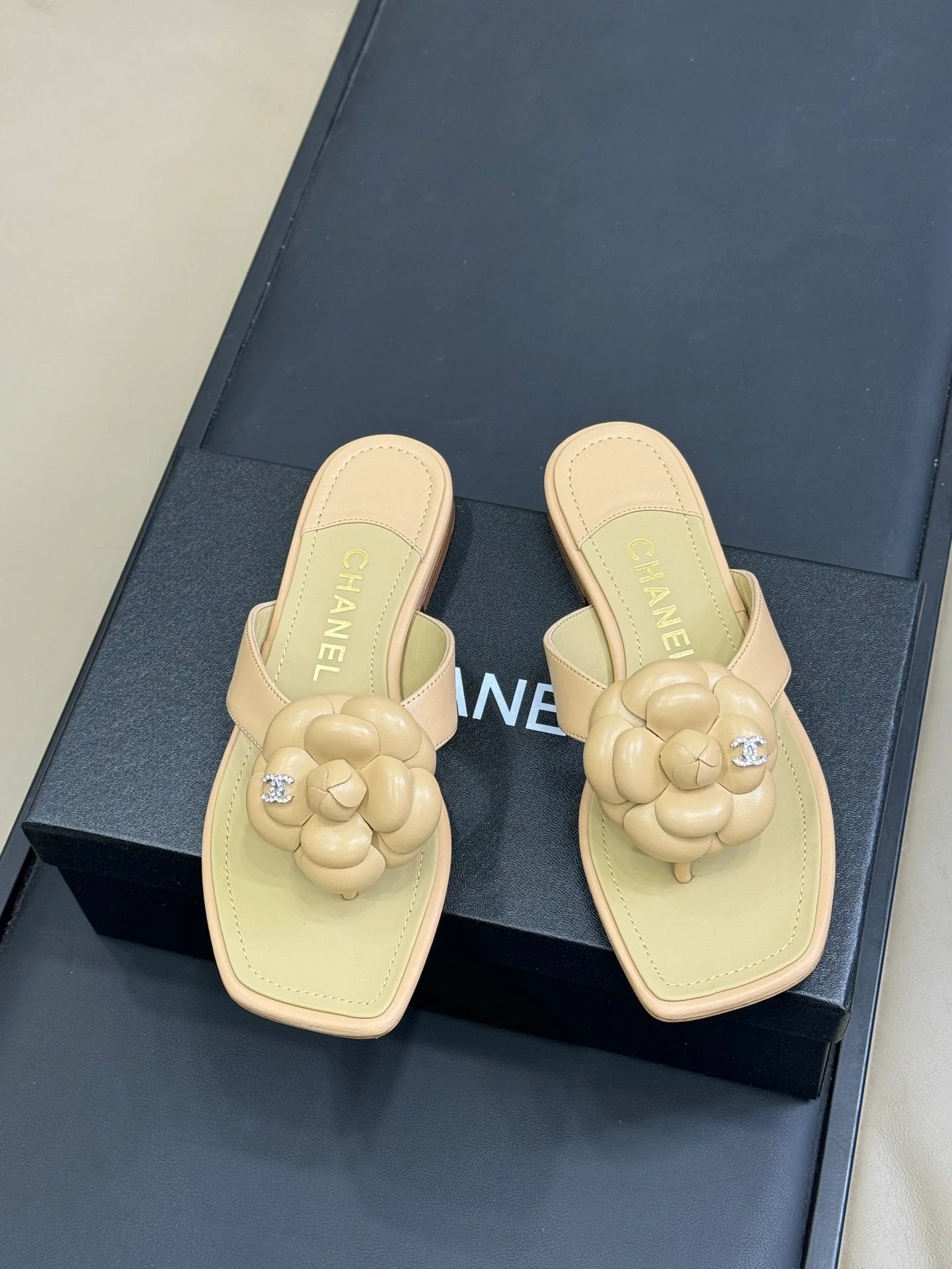 CHANEL SANDAL