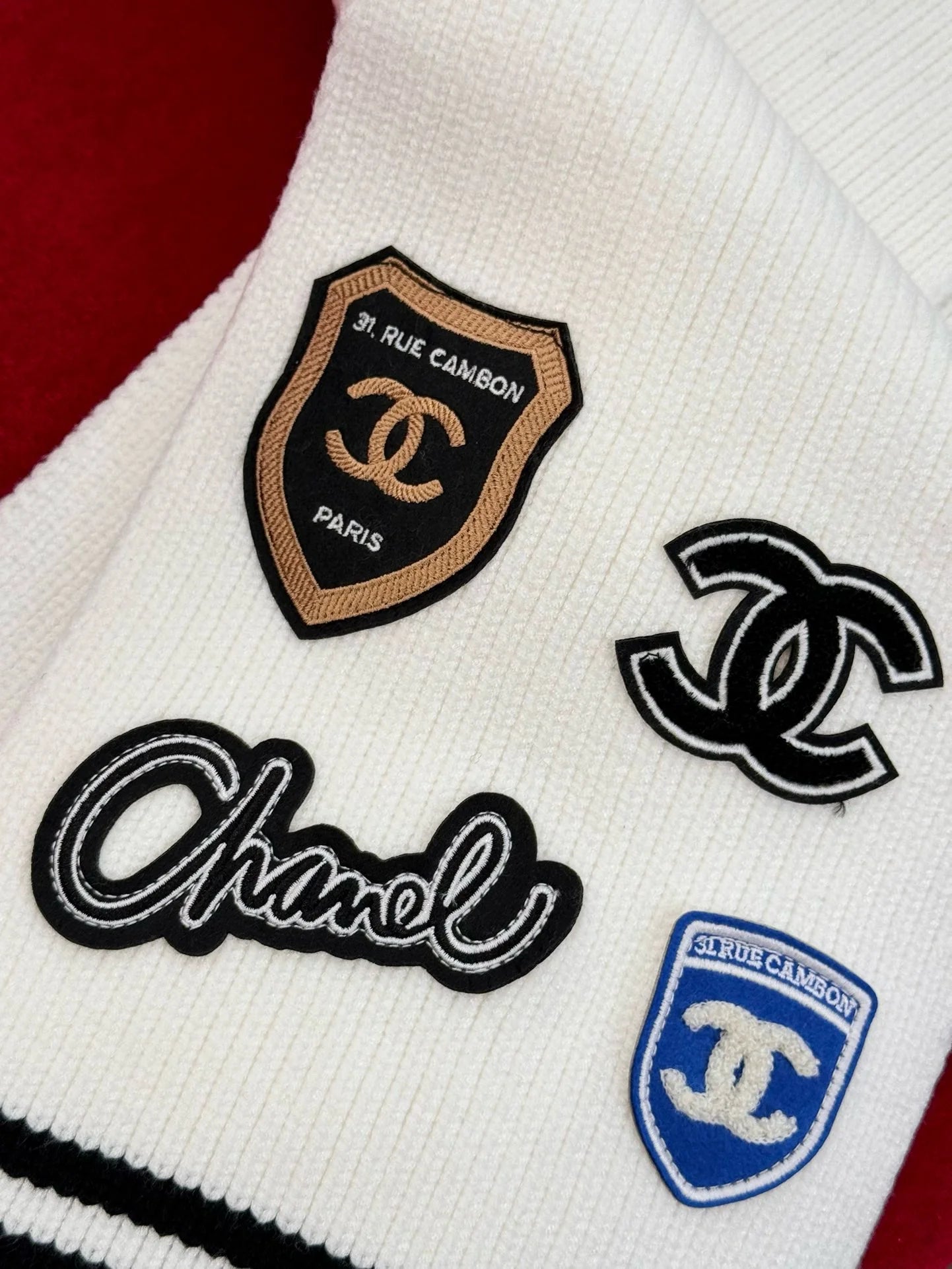 CHANEL SCARF