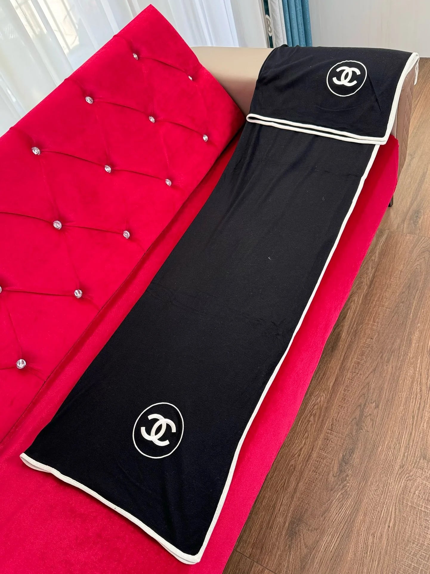 CHANEL SCARF