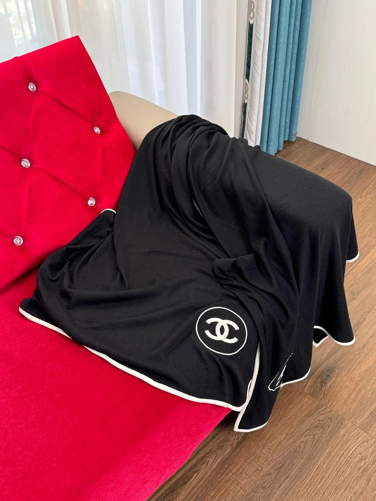 CHANEL SCARF