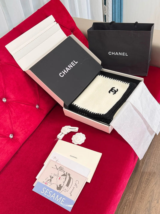 CHANEL SCARF