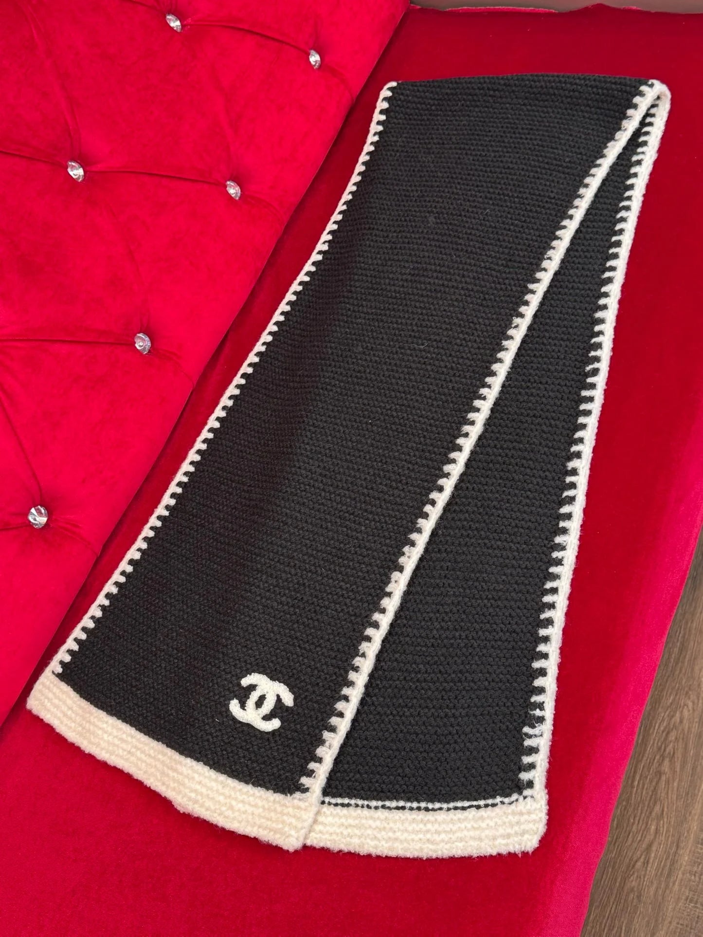 CHANEL SCARF
