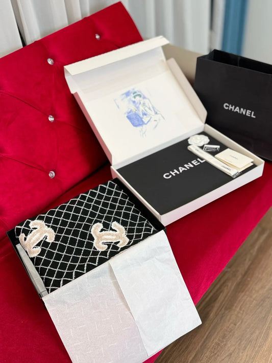 CHANEL SCARF