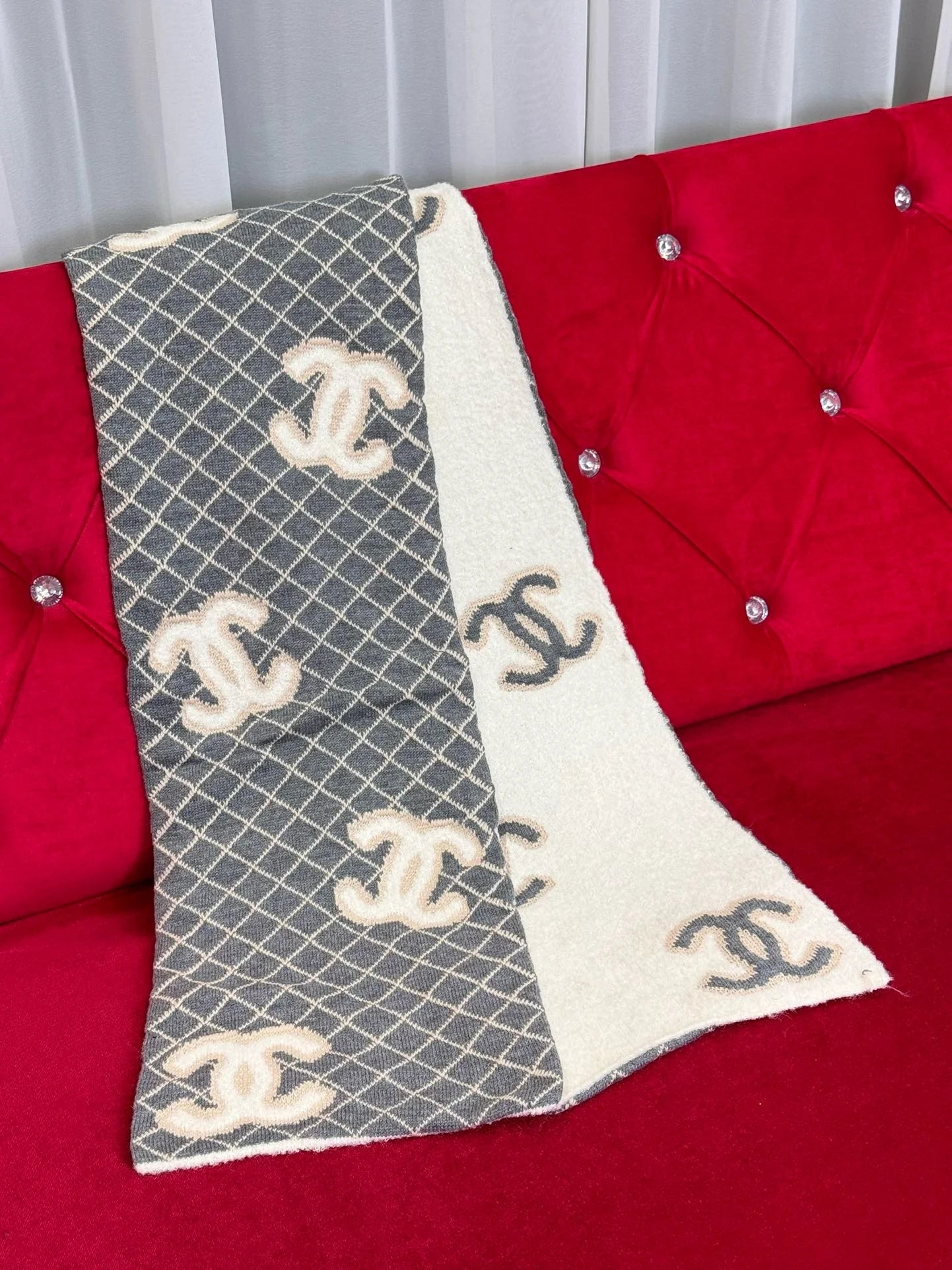 CHANEL SCARF