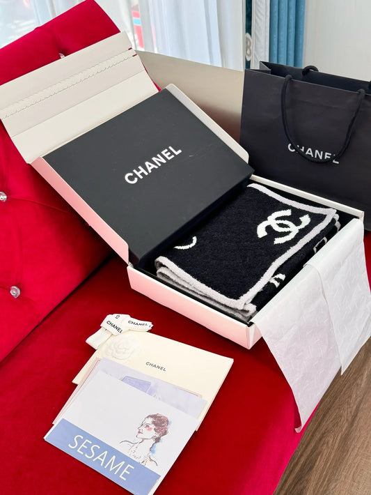 CHANEL SCARF