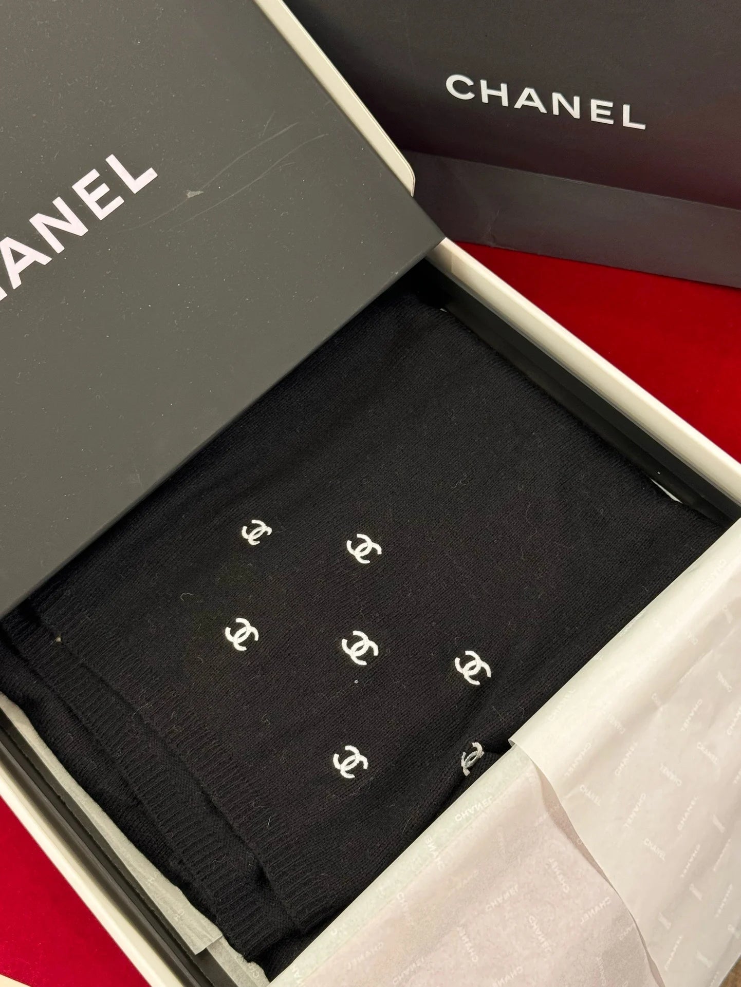 CHANEL SCARF