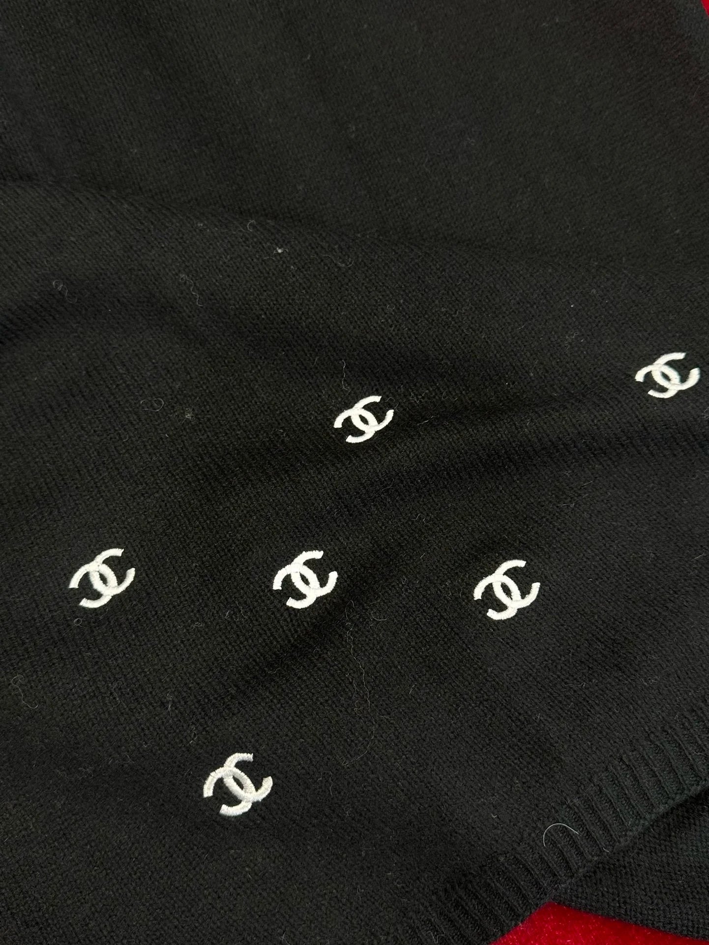 CHANEL SCARF
