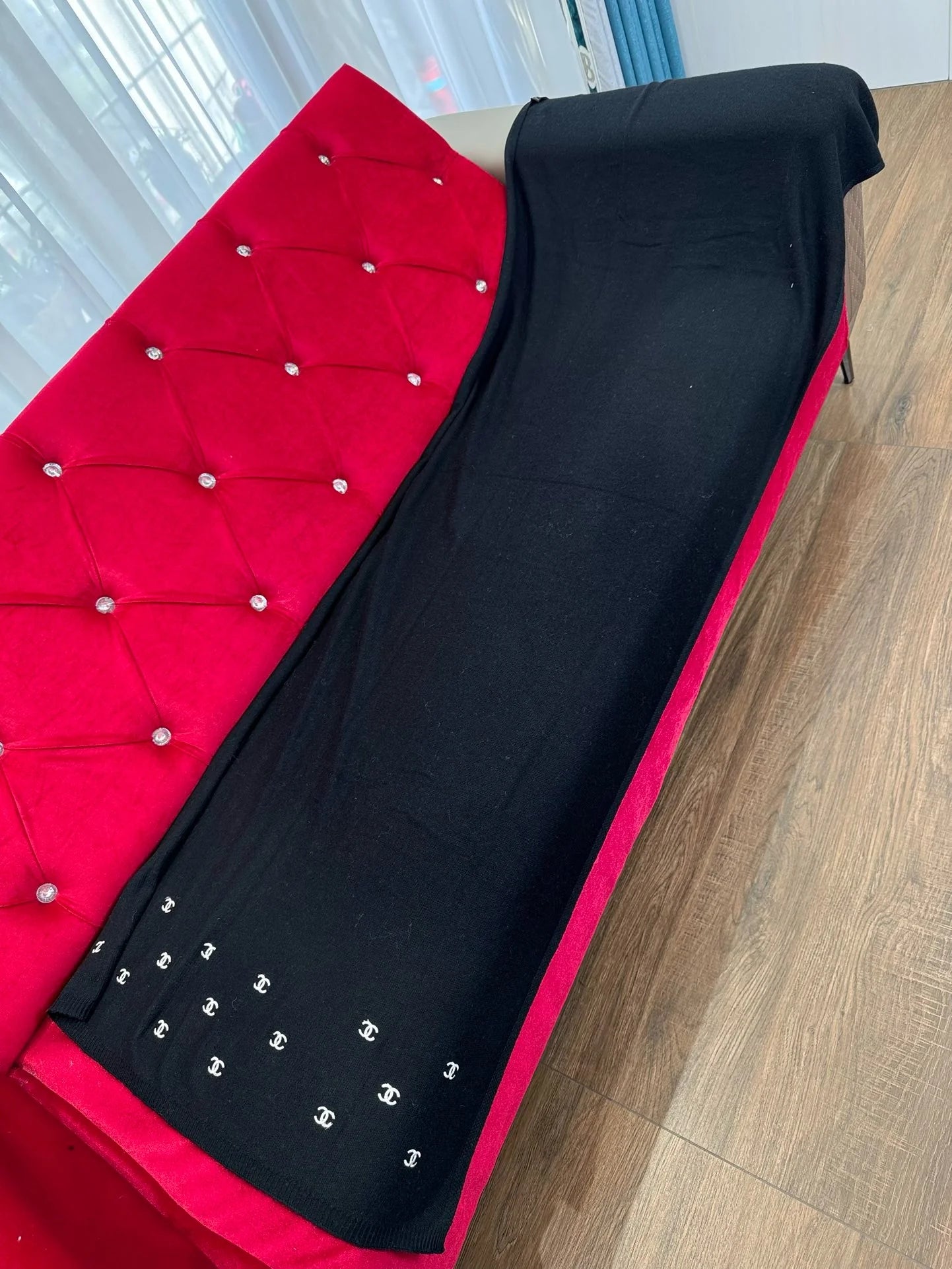 CHANEL SCARF