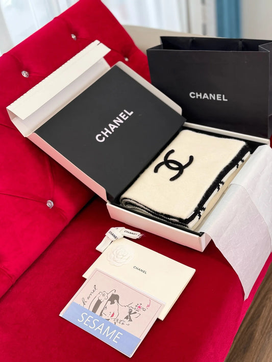 CHANEL SCARF