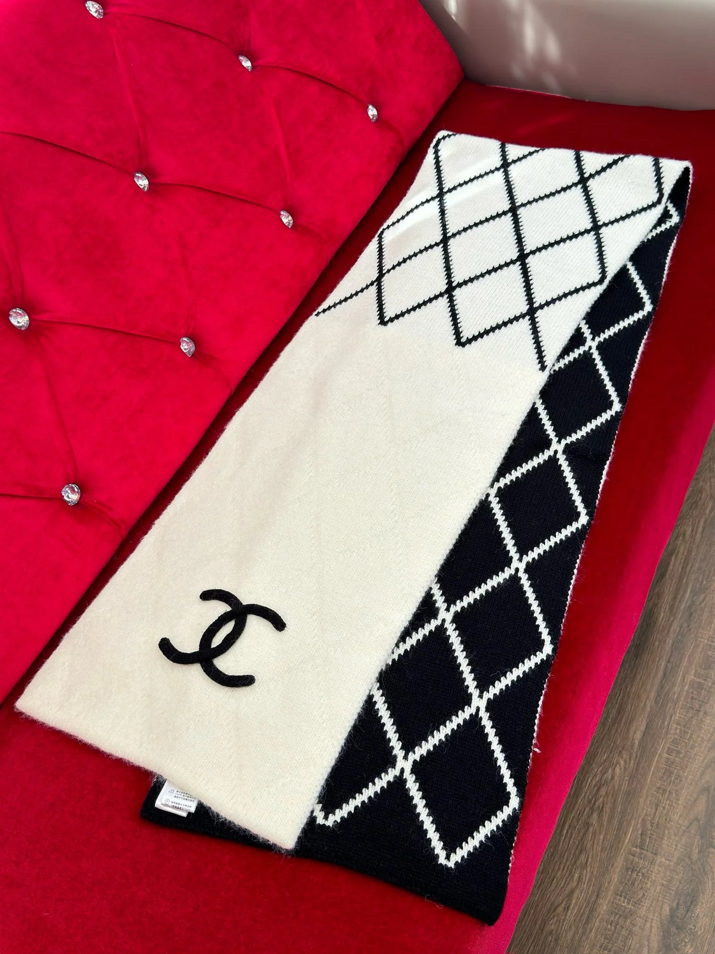 CHANEL SCARF