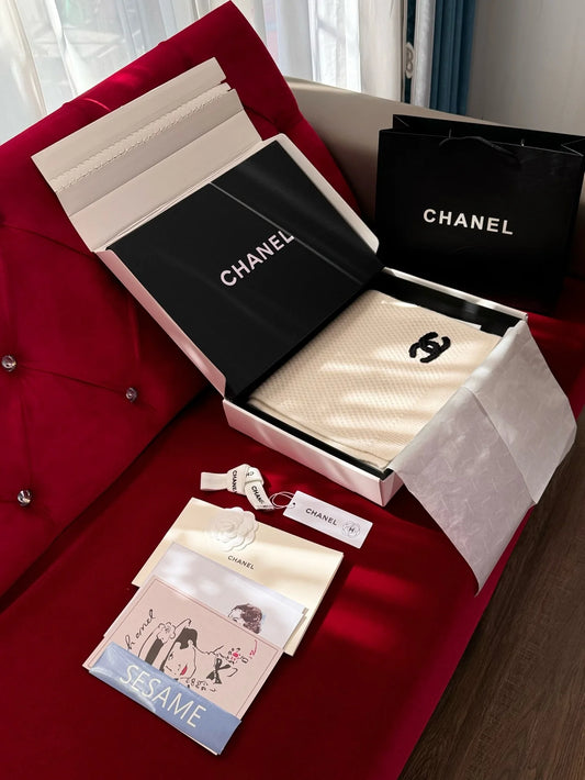 CHANEL SCARF
