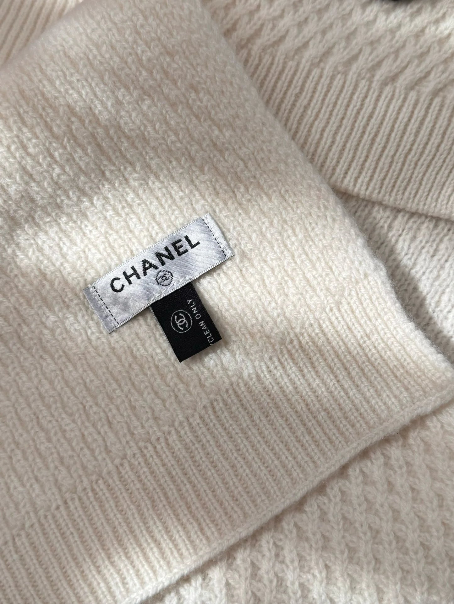 CHANEL SCARF