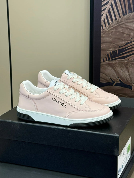 CHANEL SNEAKER