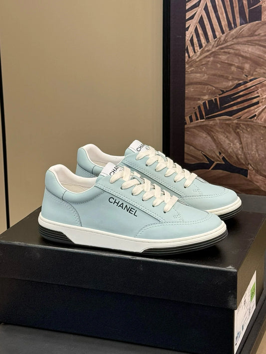 CHANEL SNEAKER