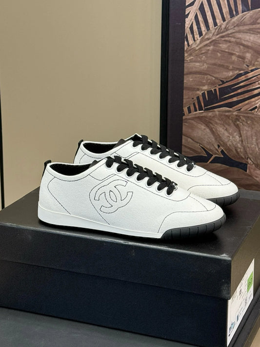 CHANEL SNEAKER