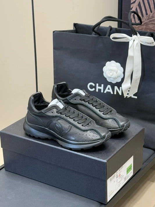CHANEL SNEAKER