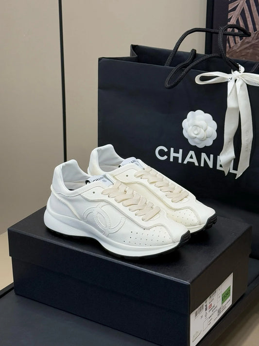 CHANEL SNEAKER