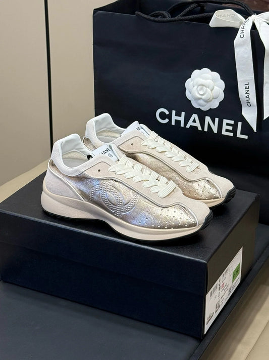 CHANEL SNEAKER