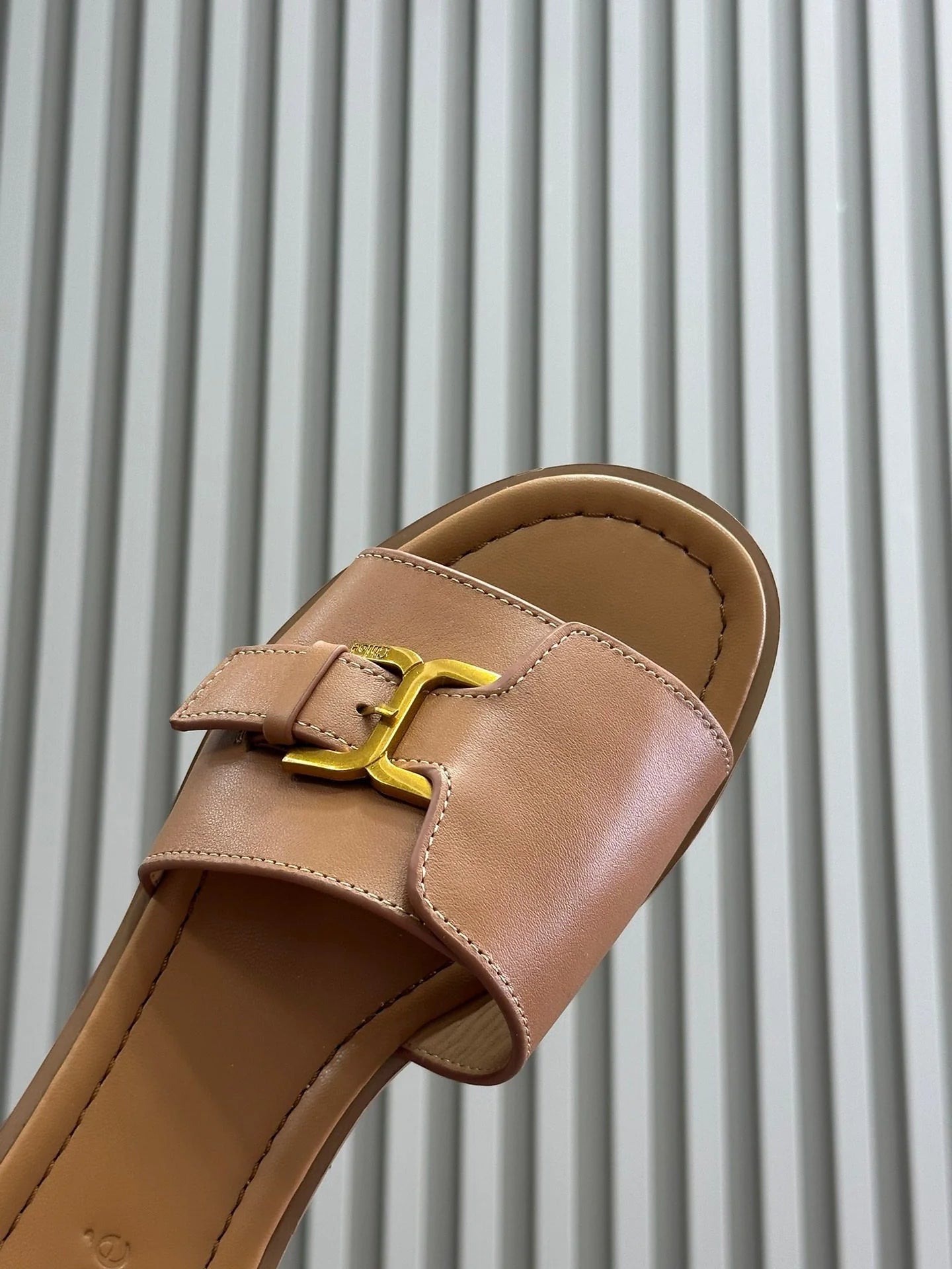 CHLOE SANDAL
