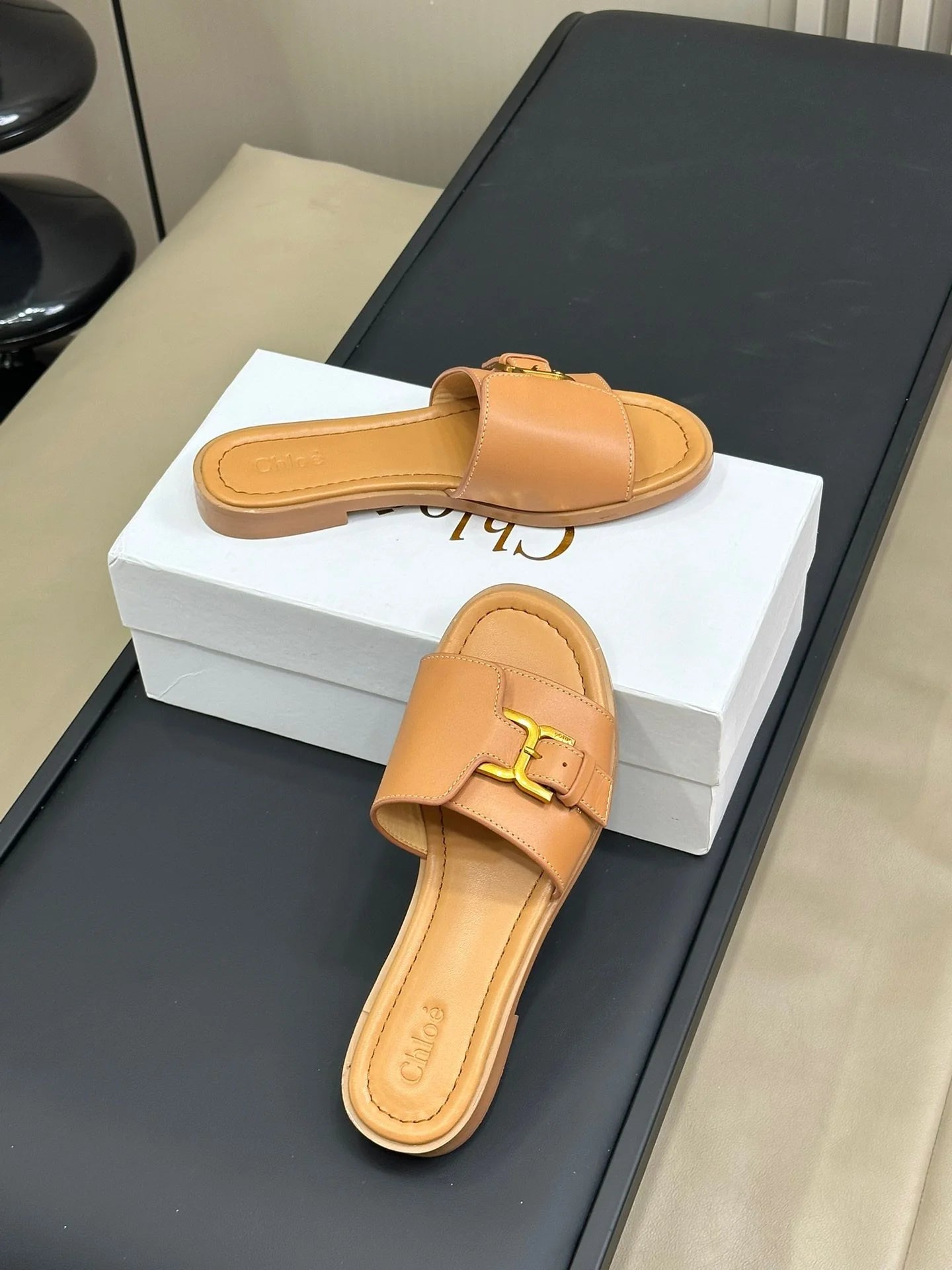 CHLOE SANDAL