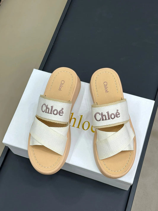 CHLOE SANDAL