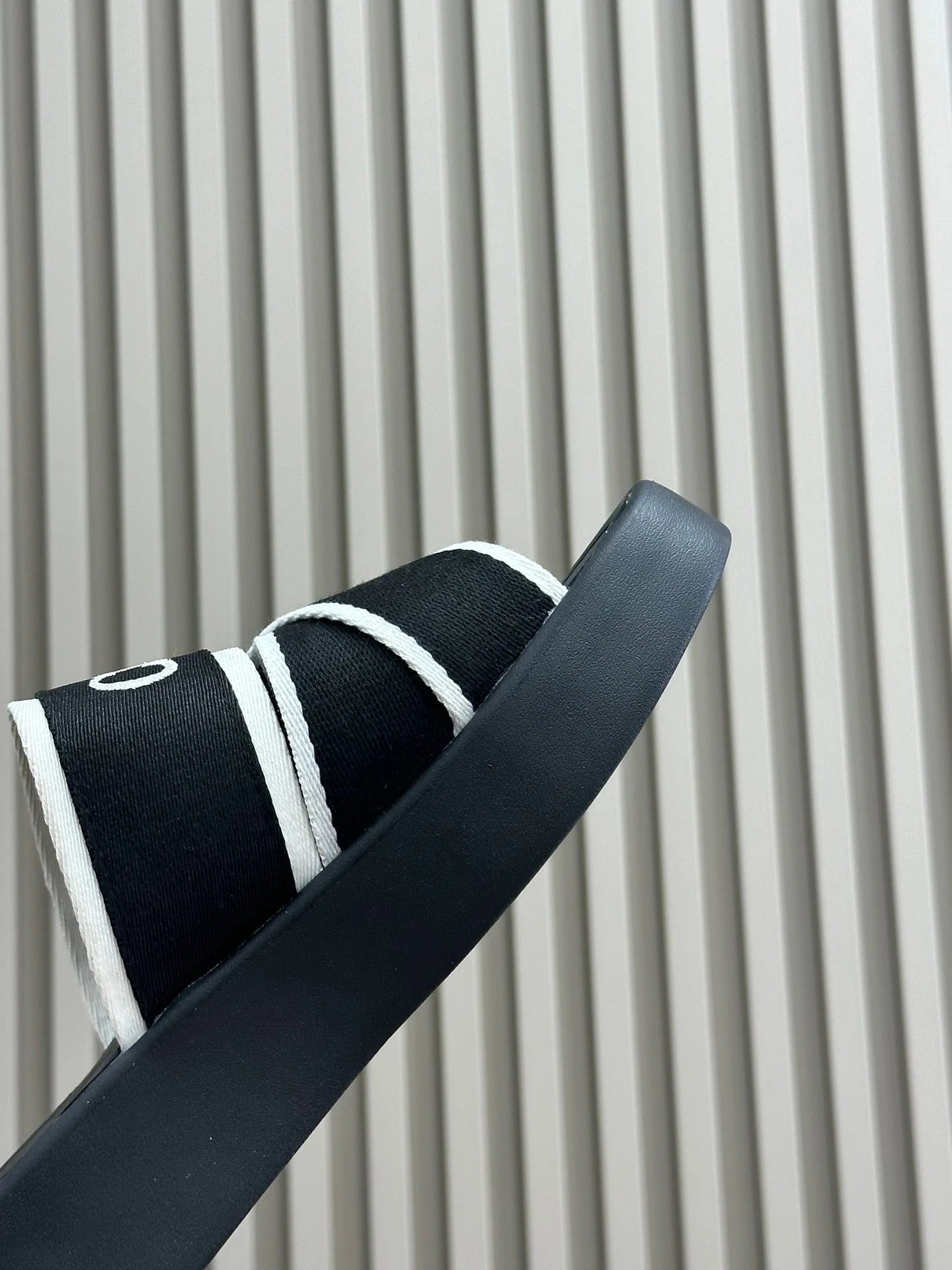 CHLOE SANDAL