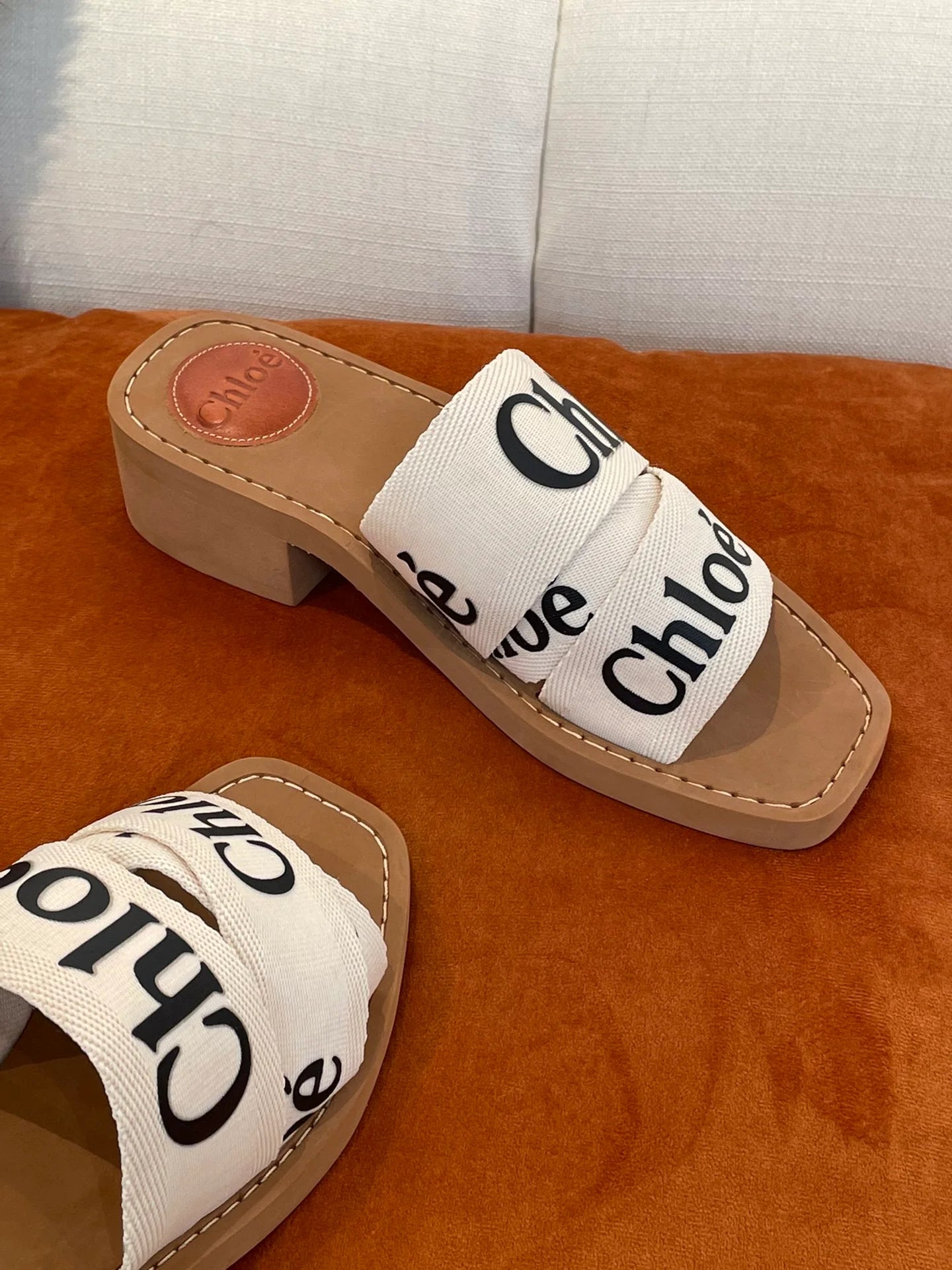 CHLOE SANDAL