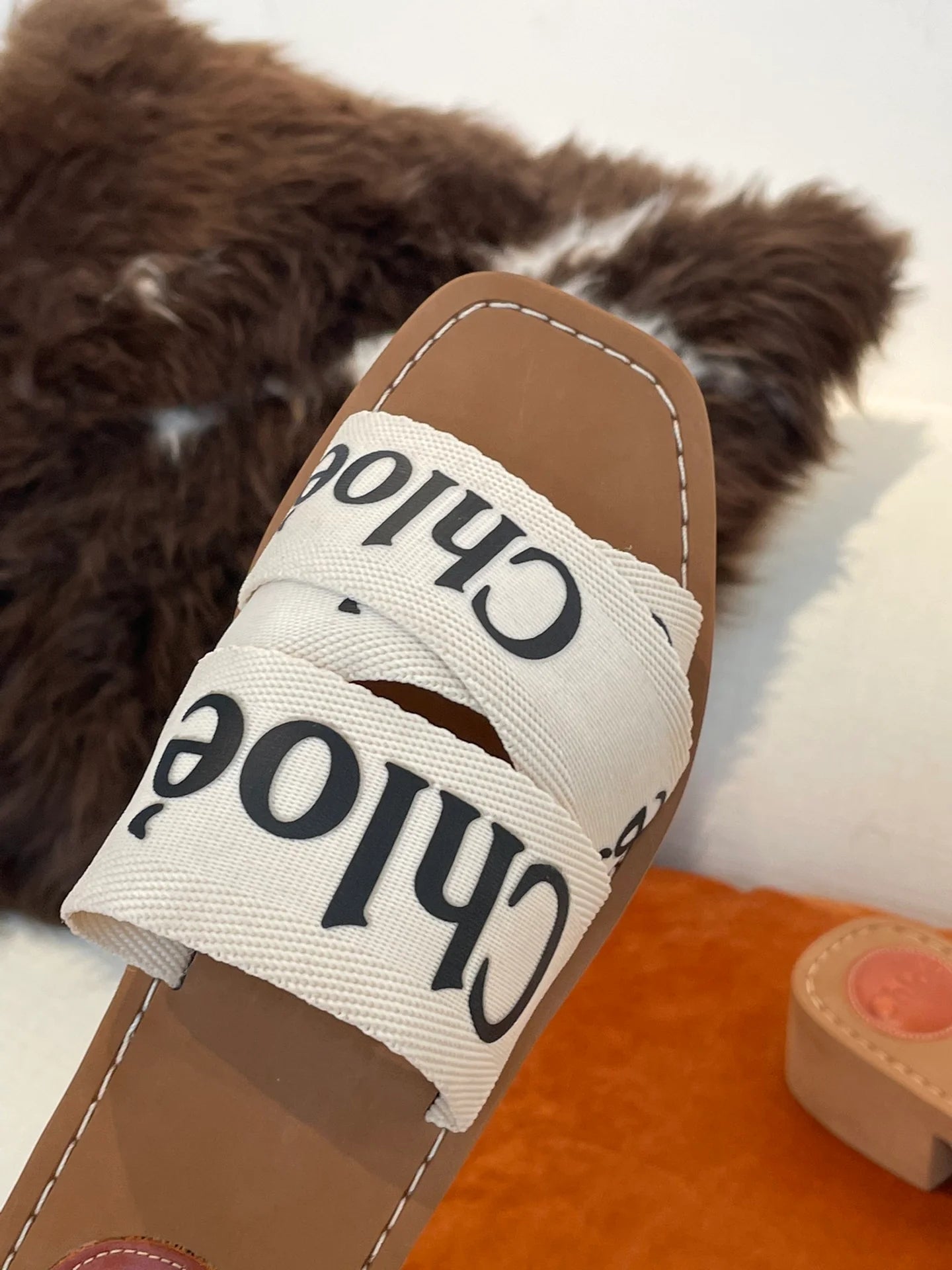 CHLOE SANDAL