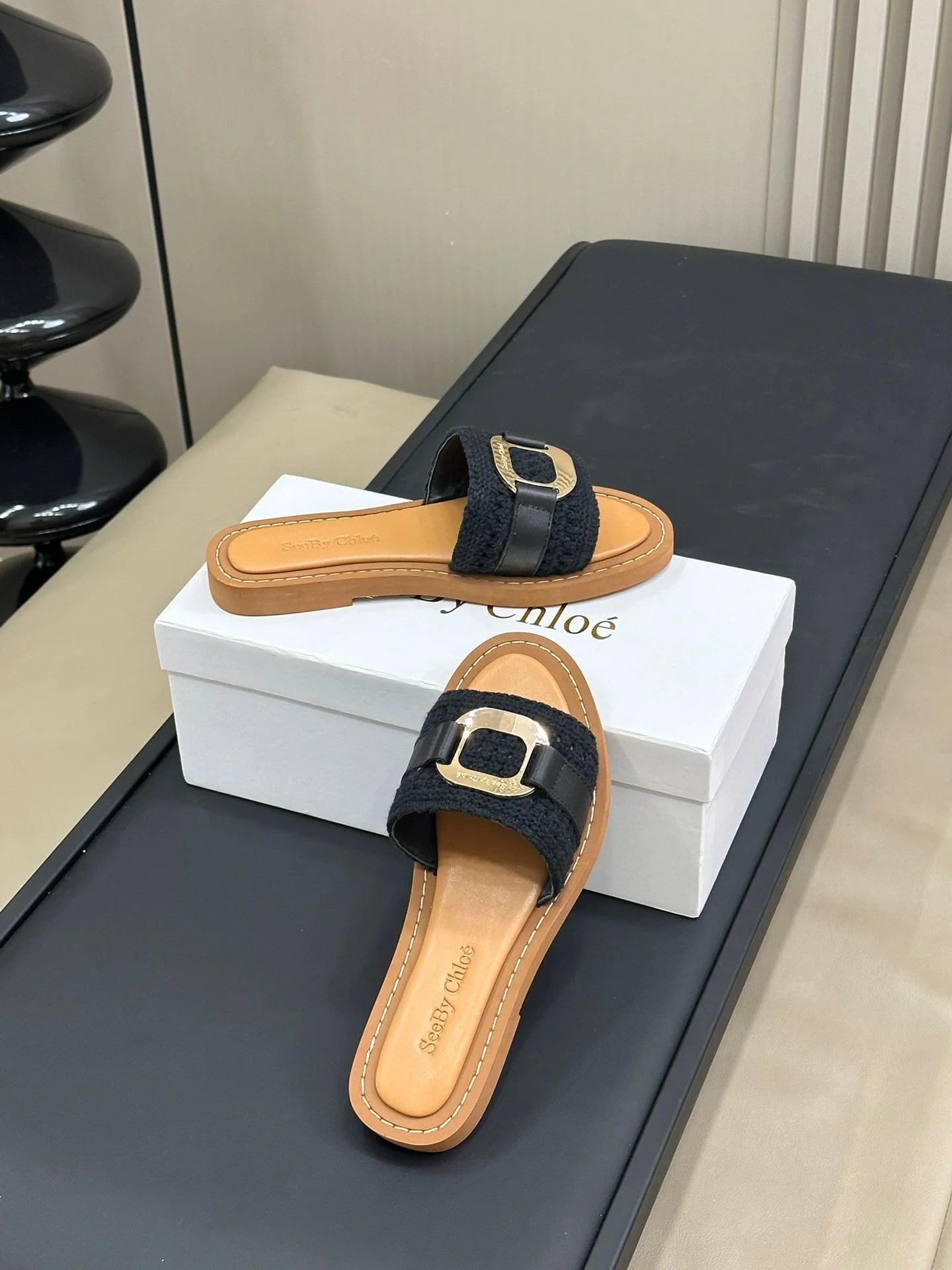 CHLOE SANDAL