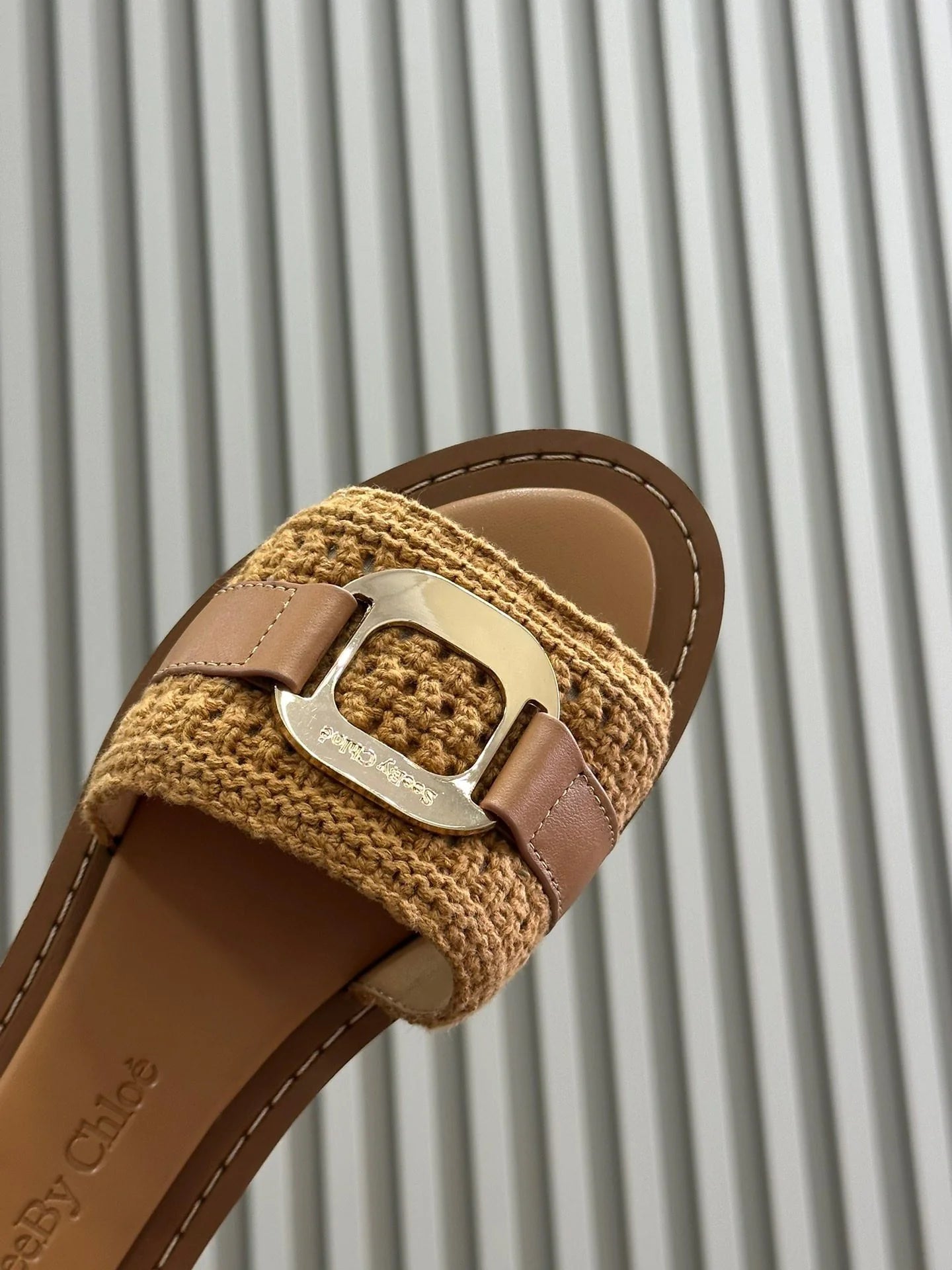 CHLOE SANDAL