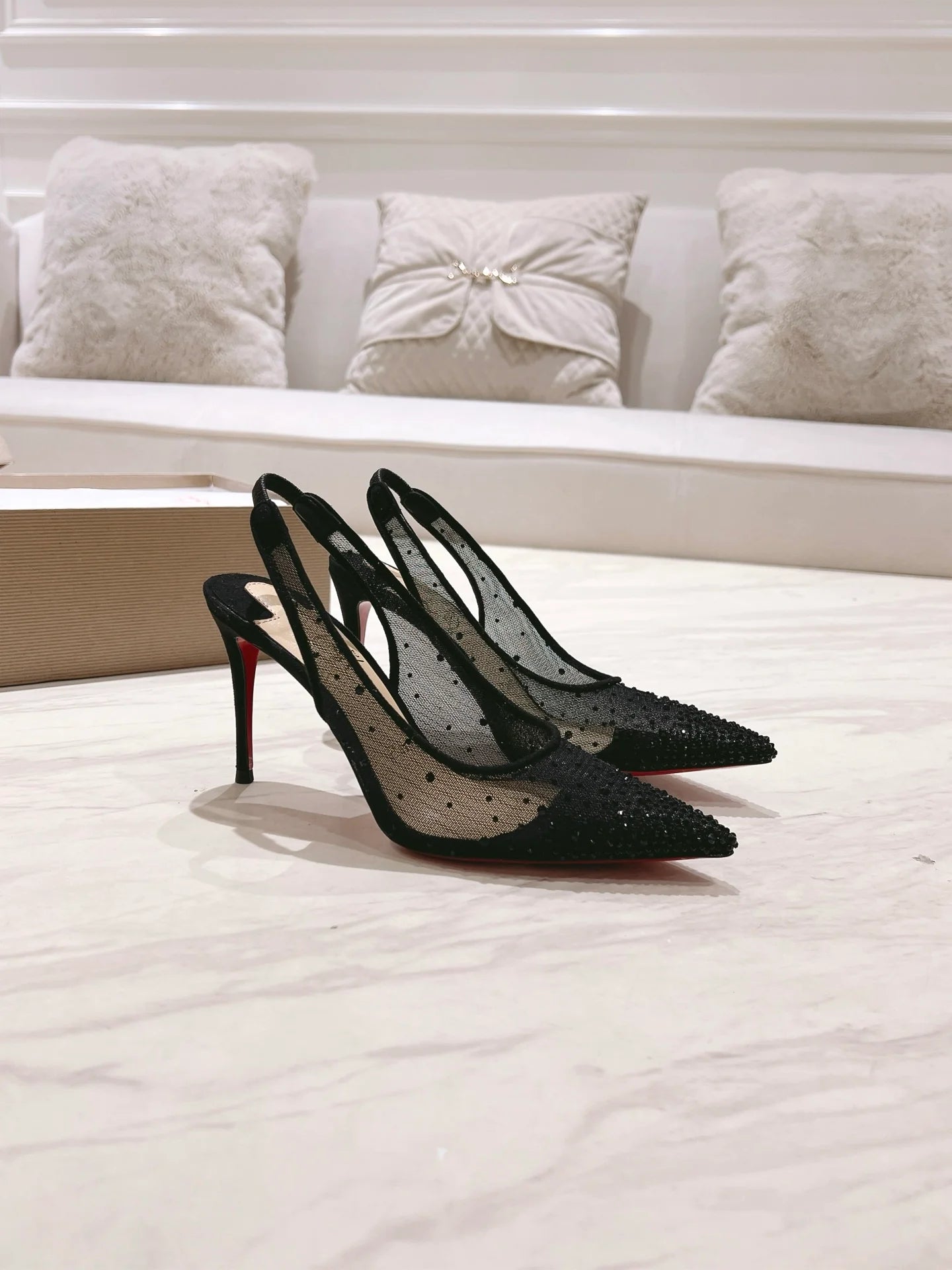 CL HEELS