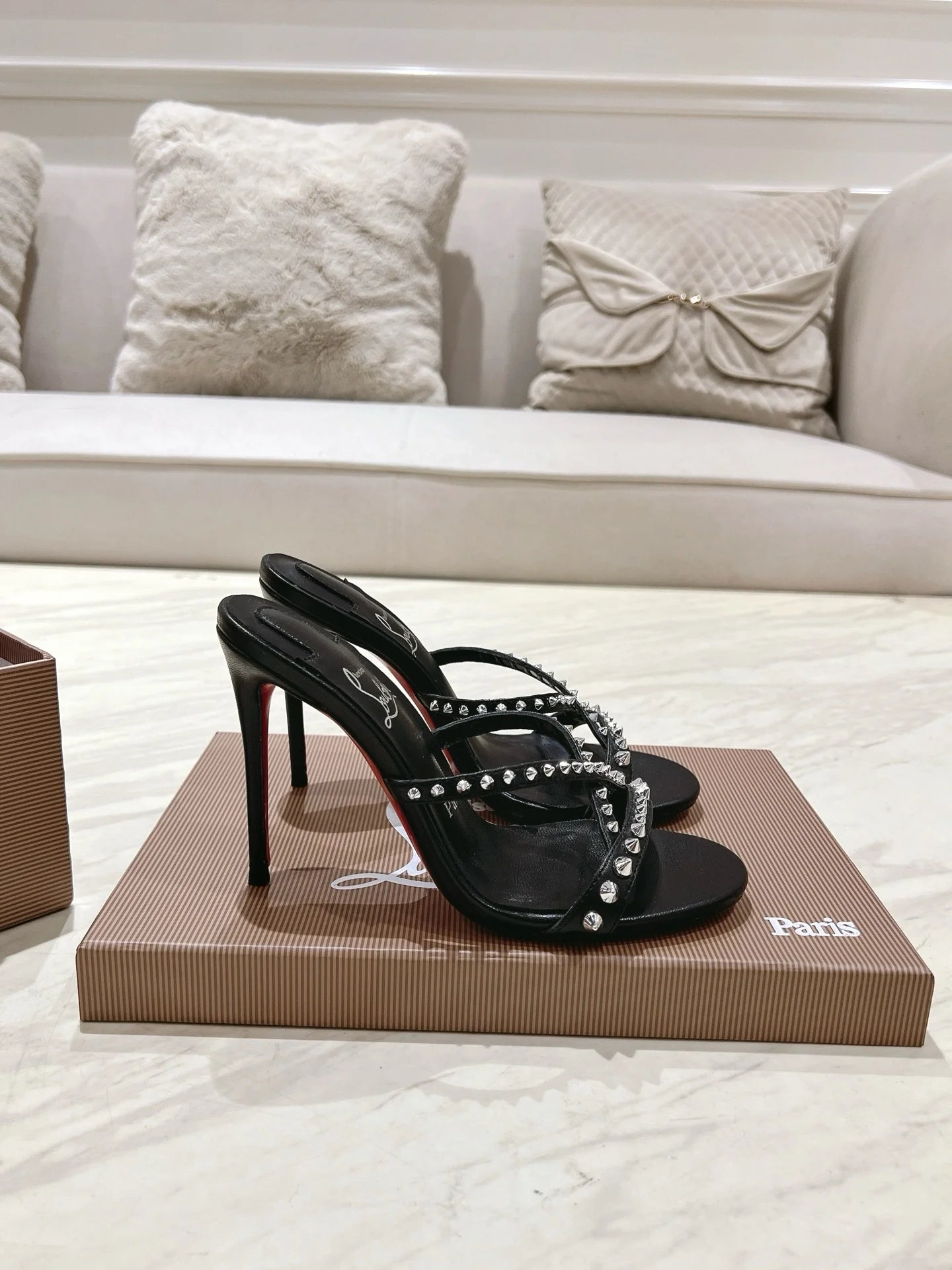 CL HEELS